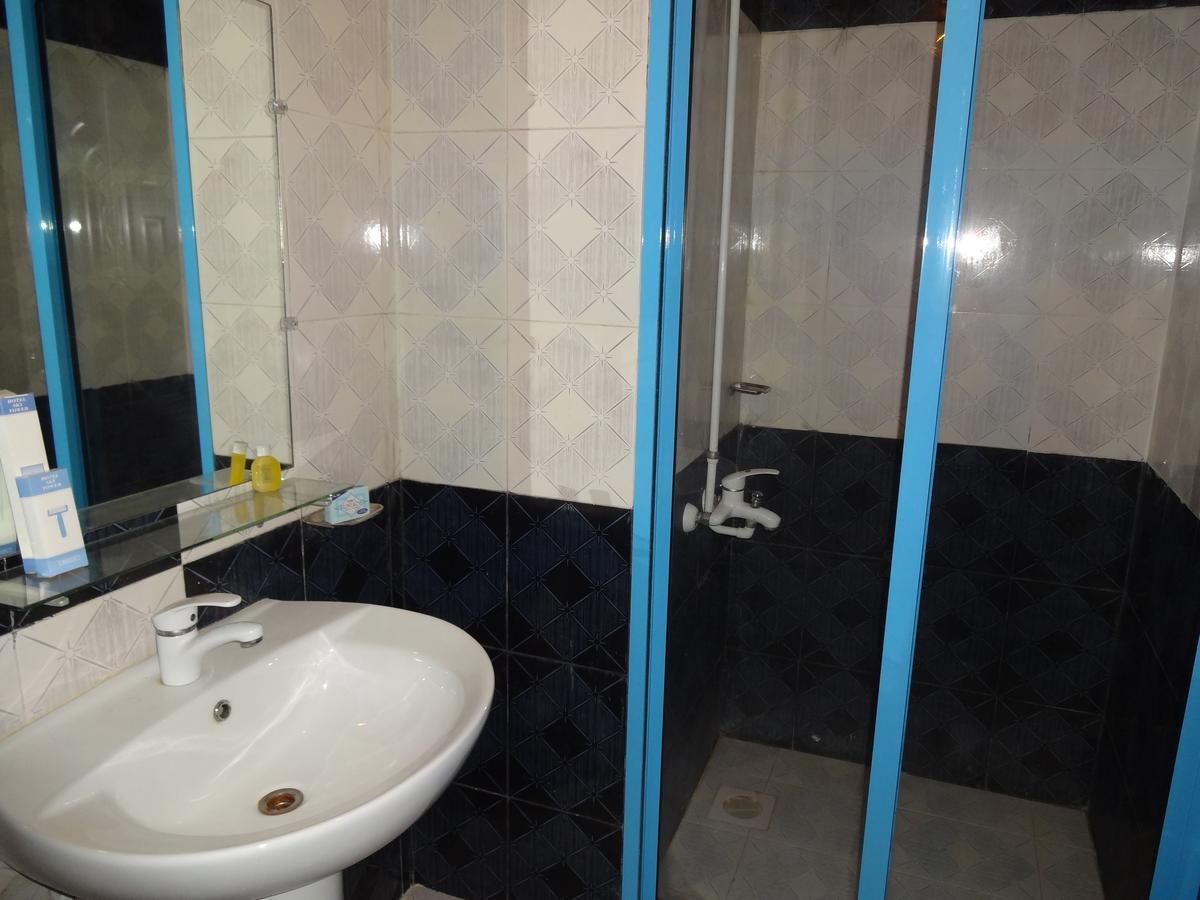 Hotel Sky Towers Karaczi Zewnętrze zdjęcie